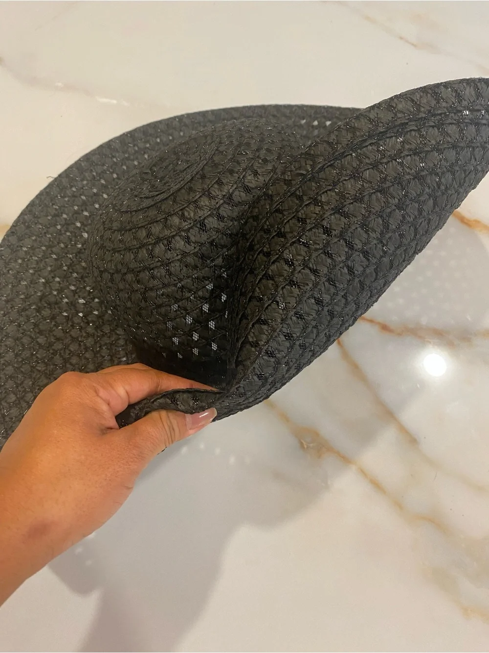 Black Wide-Brim Straw Sun Hat